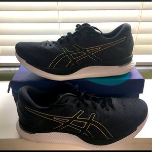 Asics GlideRide running shoes men’s 11.5